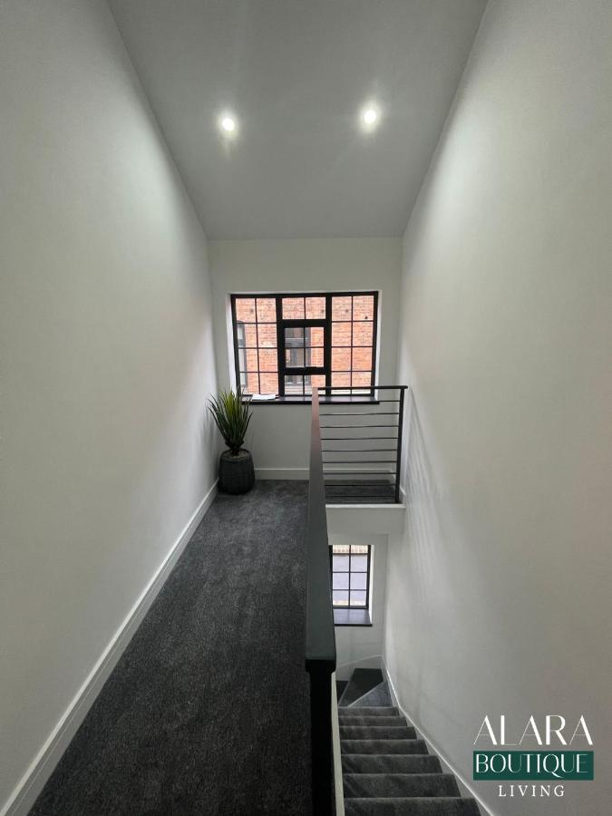 Appartamento 3 Floor Townhouse Luxury Living Alara Boutique Birmingham Esterno foto