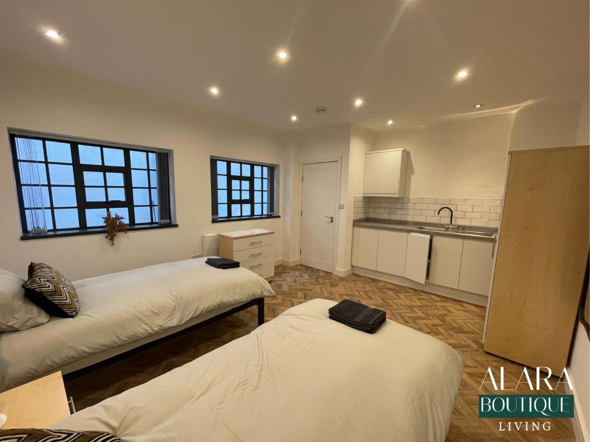 Appartamento 3 Floor Townhouse Luxury Living Alara Boutique Birmingham Esterno foto