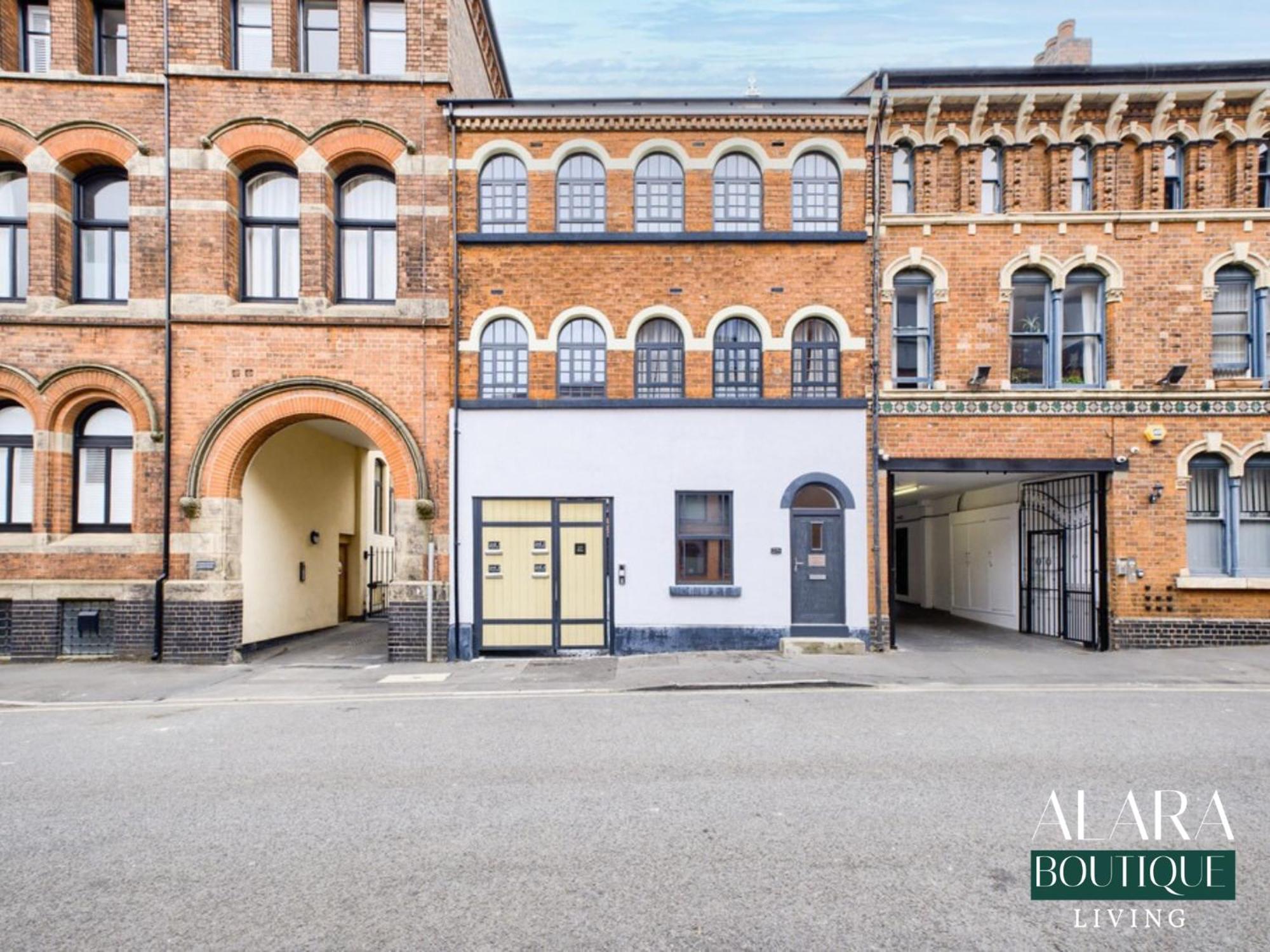 Appartamento 3 Floor Townhouse Luxury Living Alara Boutique Birmingham Esterno foto