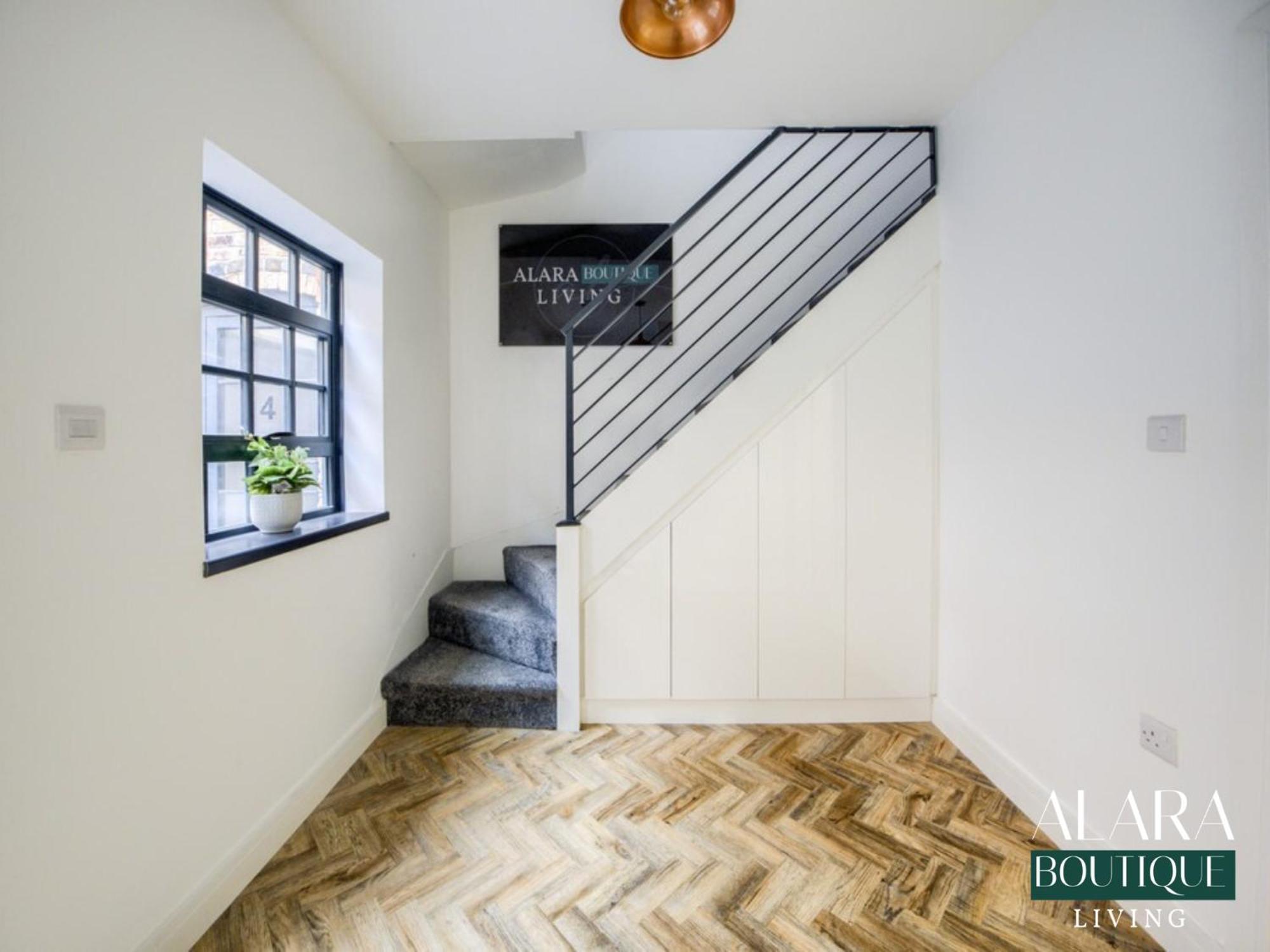 Appartamento 3 Floor Townhouse Luxury Living Alara Boutique Birmingham Esterno foto