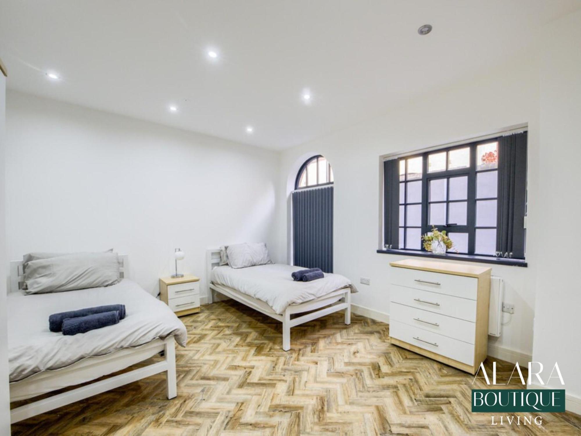 Appartamento 3 Floor Townhouse Luxury Living Alara Boutique Birmingham Esterno foto