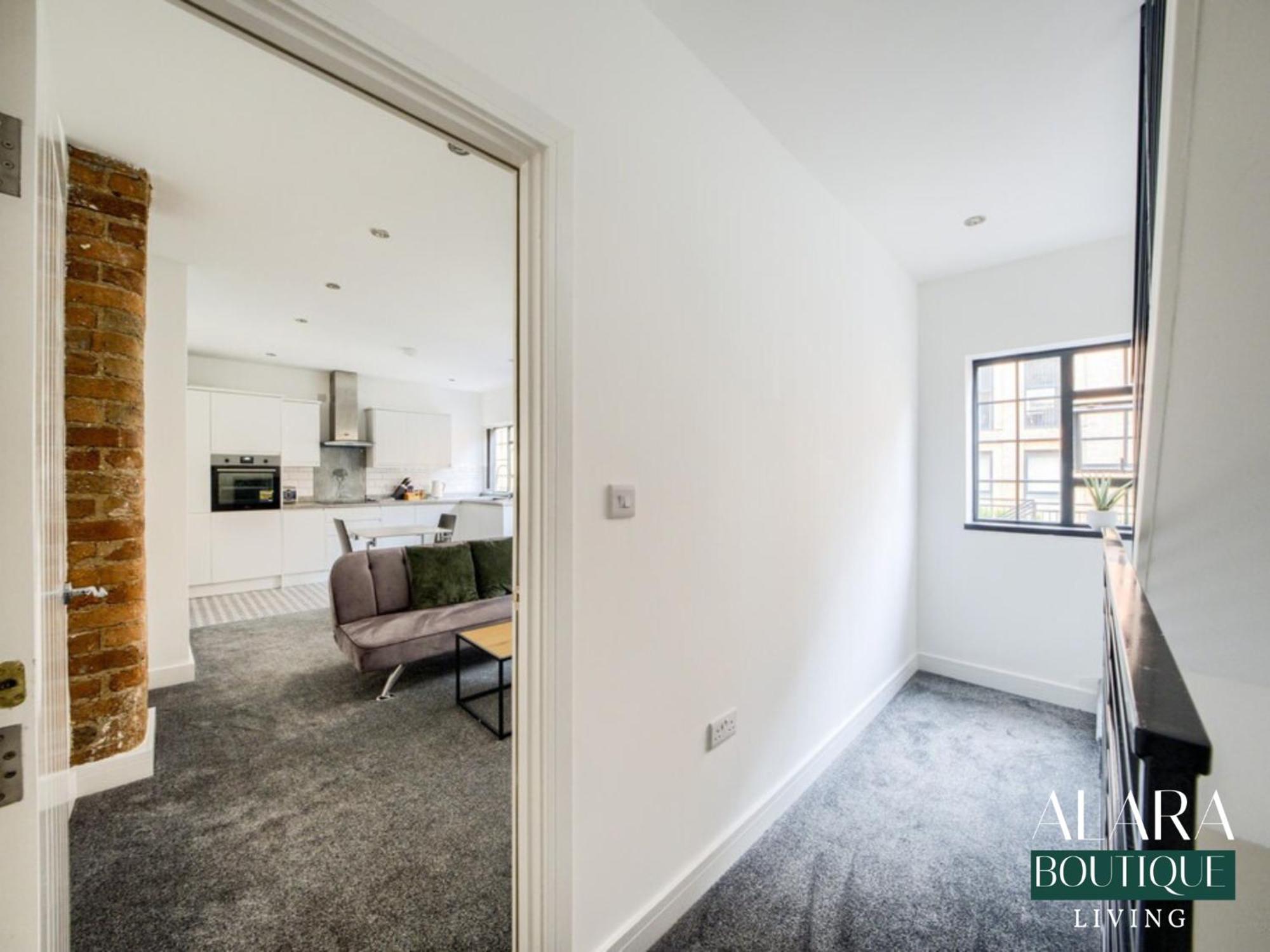 Appartamento 3 Floor Townhouse Luxury Living Alara Boutique Birmingham Esterno foto