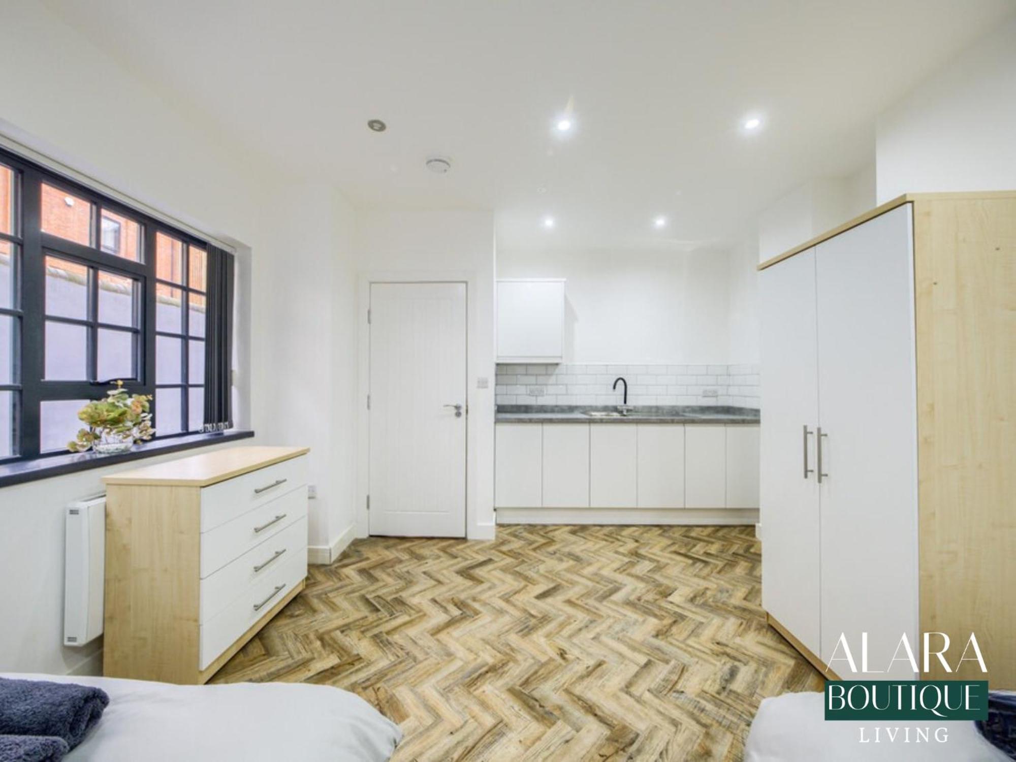 Appartamento 3 Floor Townhouse Luxury Living Alara Boutique Birmingham Esterno foto
