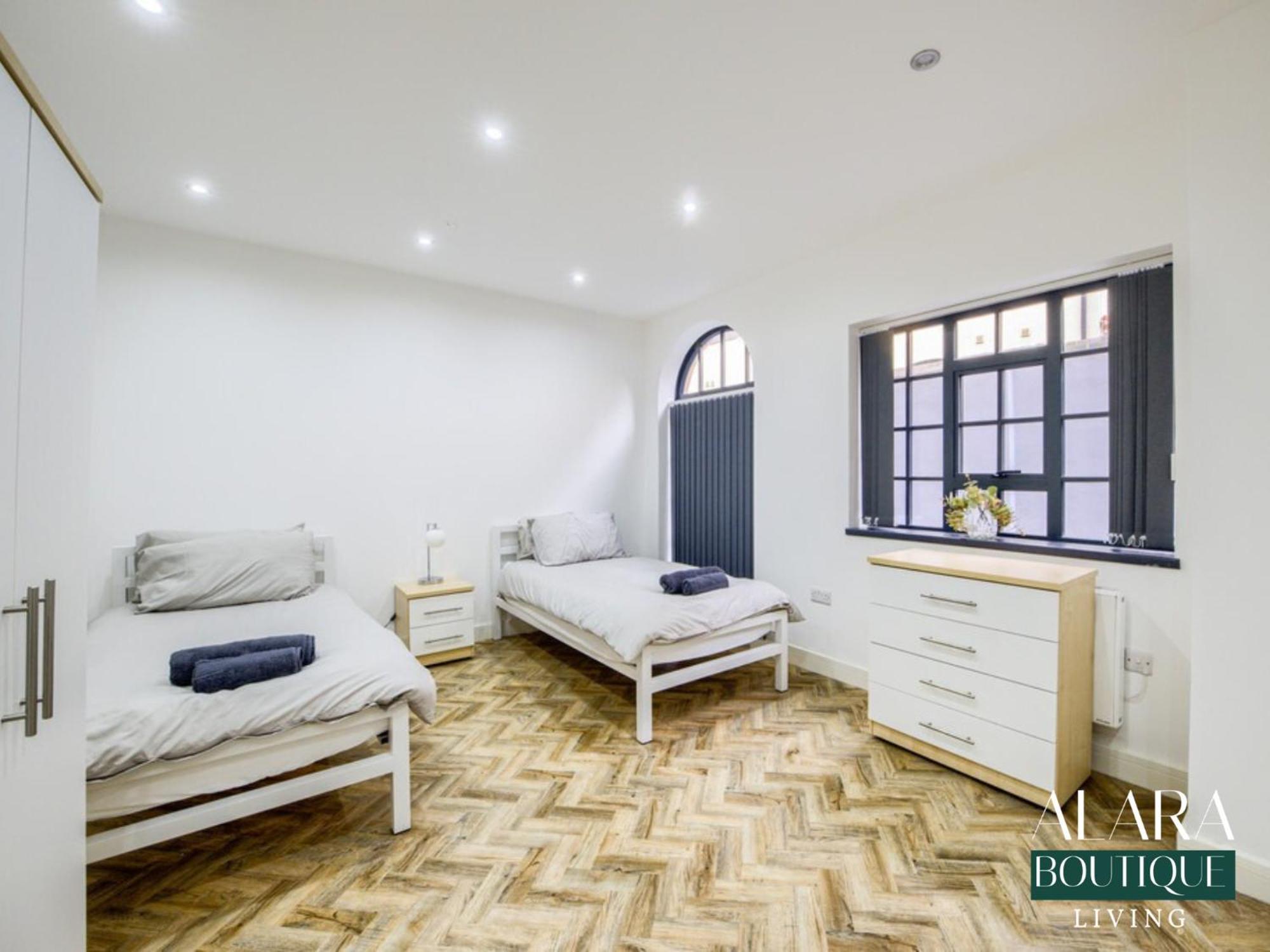 Appartamento 3 Floor Townhouse Luxury Living Alara Boutique Birmingham Esterno foto